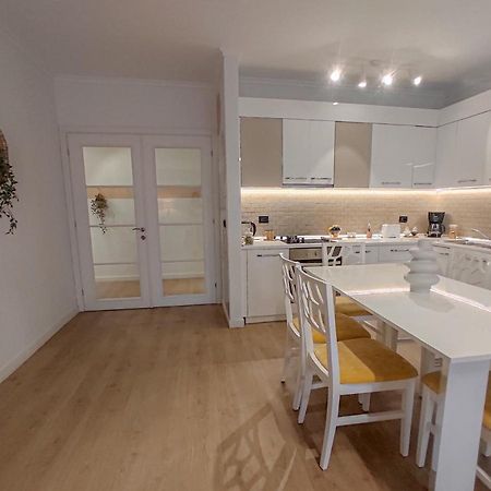 Boho Style In Center Of Tirana Apartment Luaran gambar