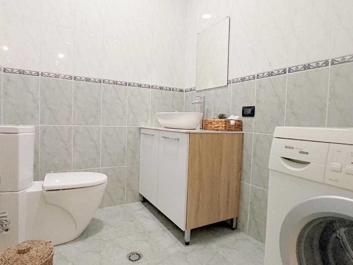Boho Style In Center Of Tirana Apartment Luaran gambar